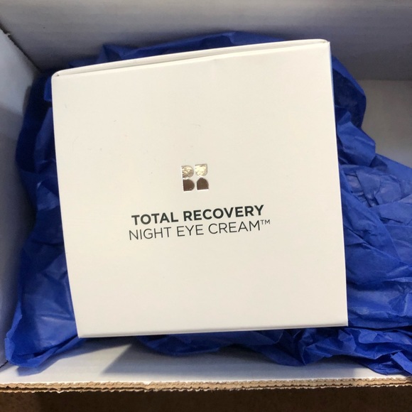 NEW Total Recovery Night Eye Cream (Typically out of stock.) PRICE DROP!! - Picture 1 of 4